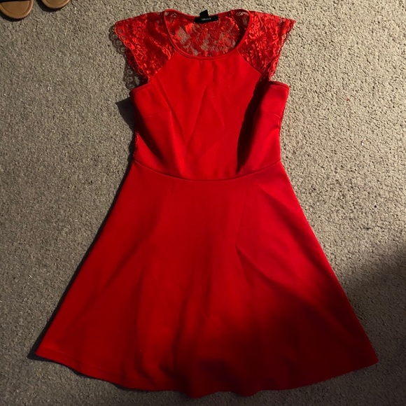 Date night red dress with open lace back - Picture 1 of 2